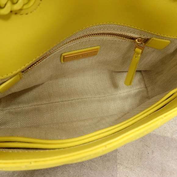 Tory Burch Small Kira - Picture 10 of 10